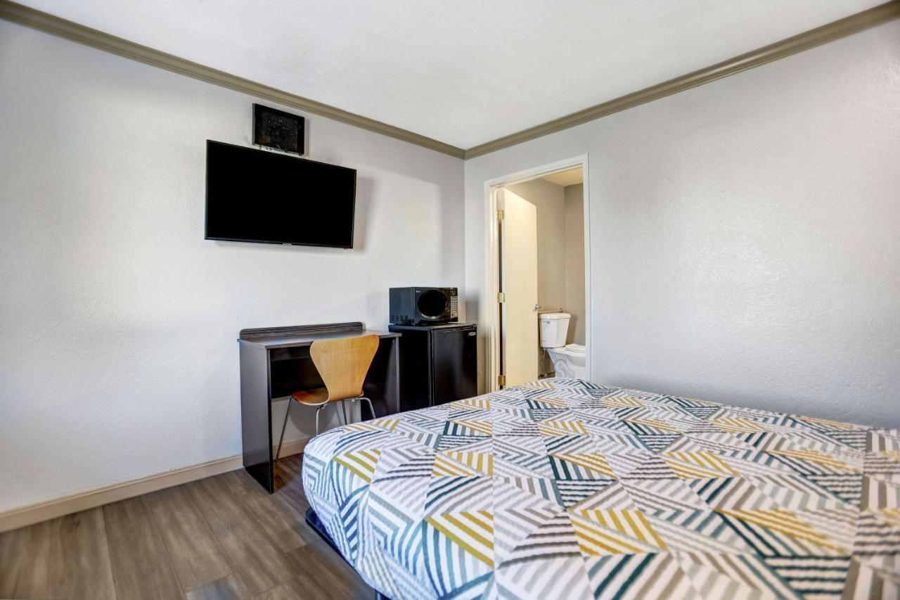 Motel 6-Red Bluff, Ca المظهر الخارجي الصورة